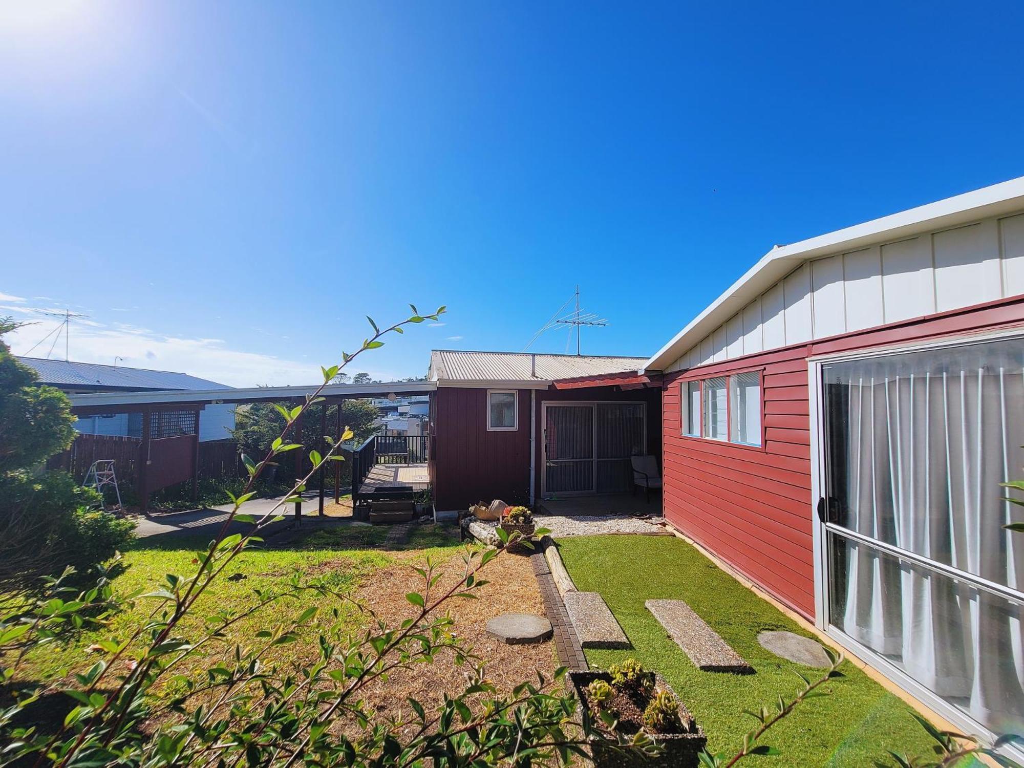 Gulf Red Vacation Home 2 Bedroom 2 Bathroom Whangaparaoa Exterior photo